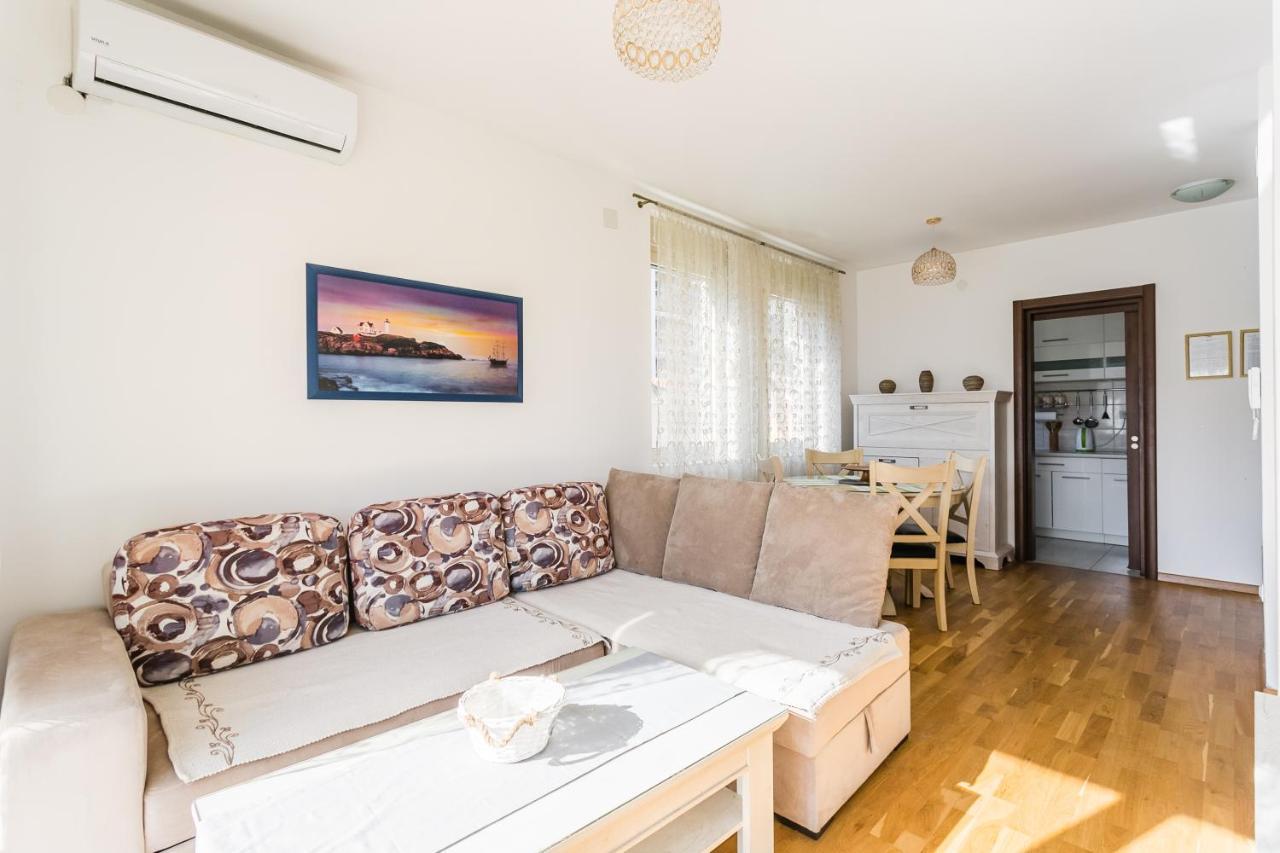 Apartments Lora Cetinjska บุดวา ภายนอก รูปภาพ